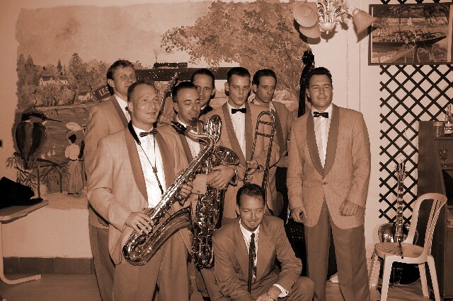 min 2006 10 29 guinguette mp 353 sepia